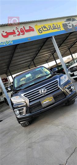 Lexus LX